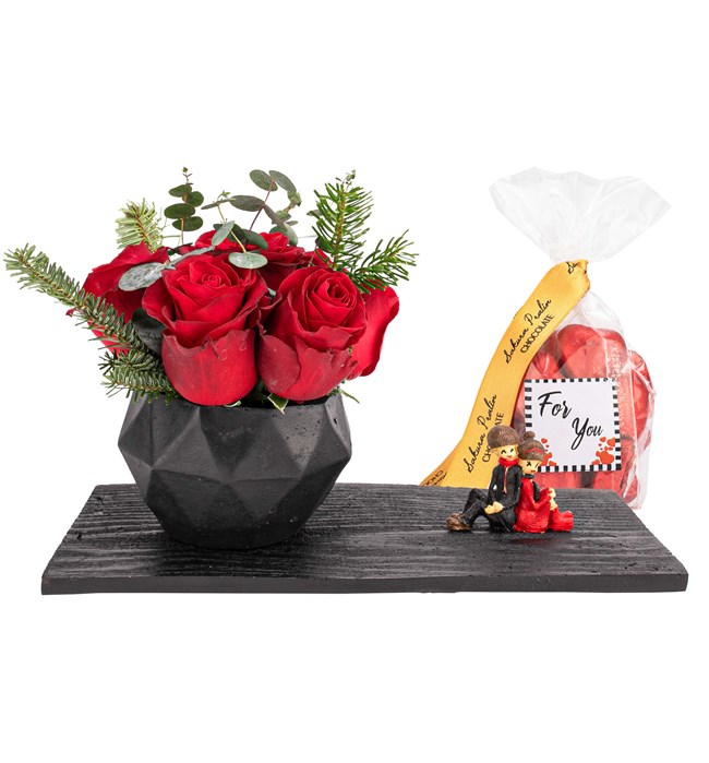 Sırt Sırta 7 li Kırmızı Gül Tasarım ve Çikolata